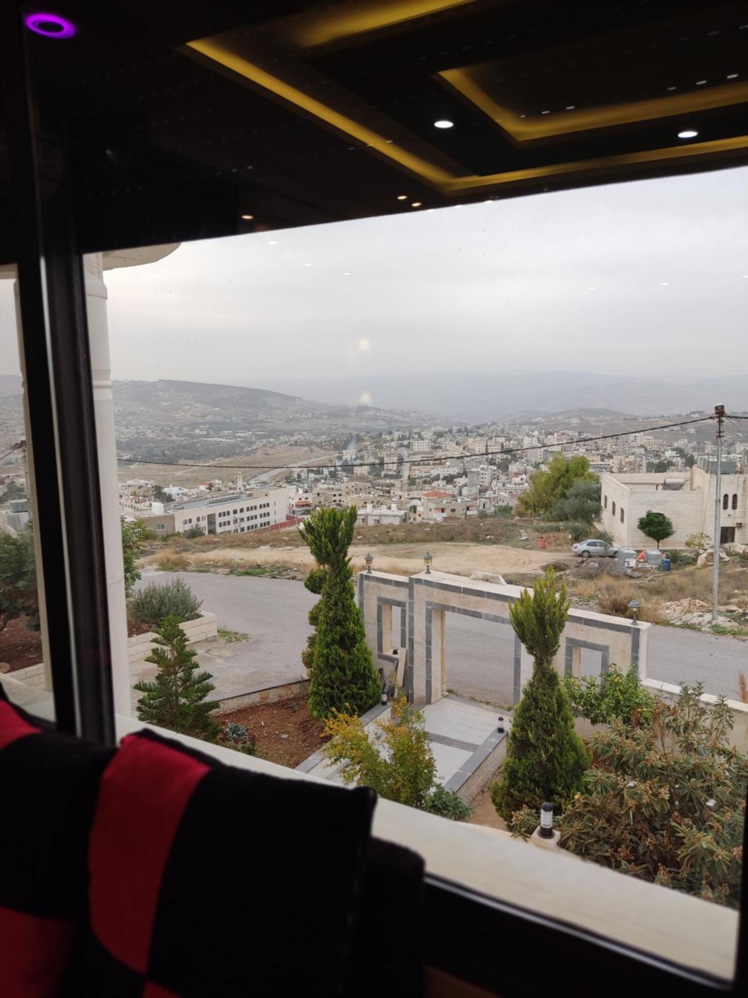 Lotus Housing For Furnished Apartments Jarash Esterno foto